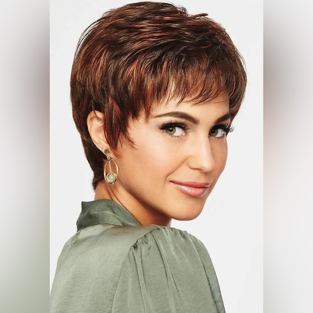 Rachel Welsh WINNER Stylish Gray Pixie Cut Wig R119G Gradient Smoke - Picture 4 of 11